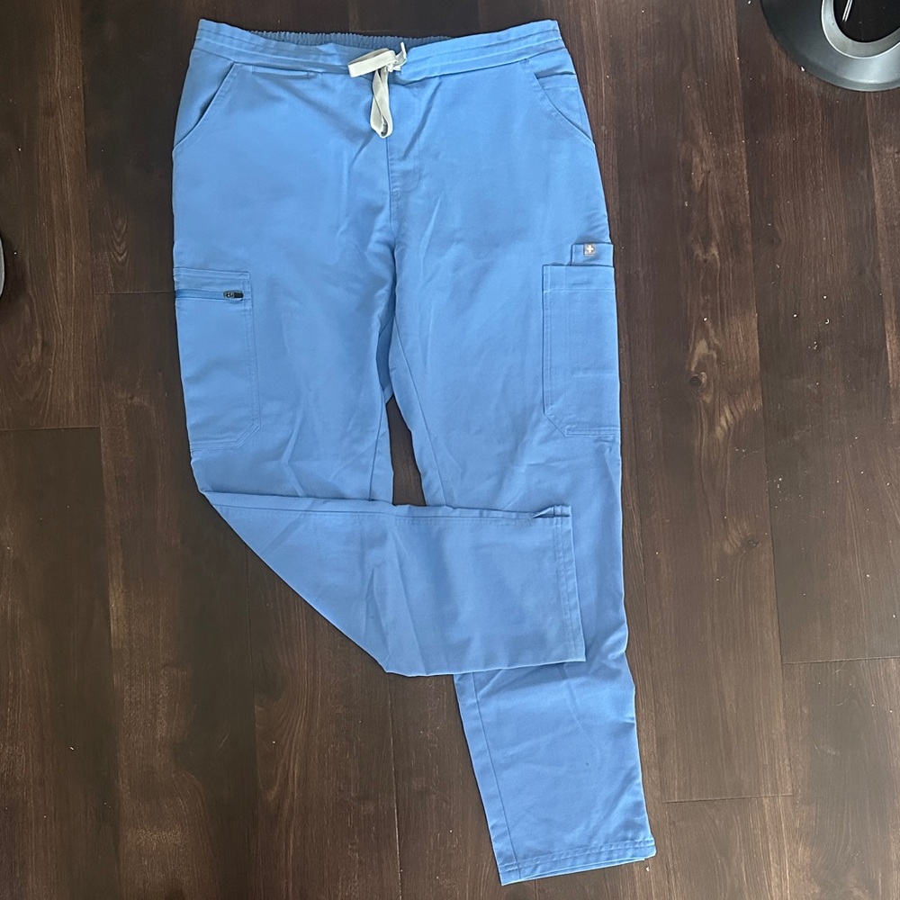 Figs Women’s Yola Skinny Scrub Pants in Ceil Blue